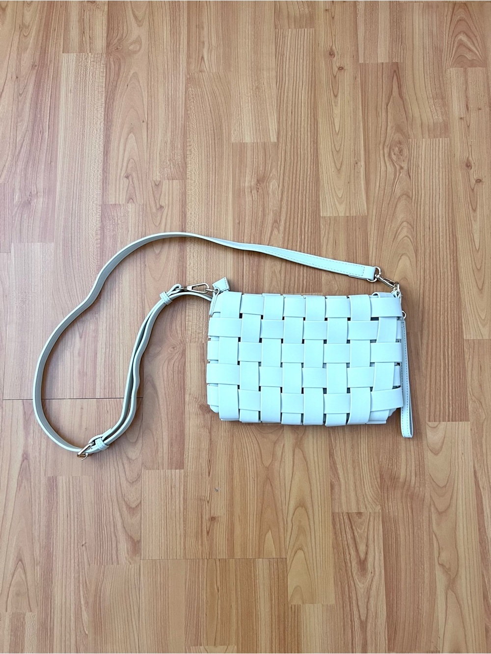 Francesca’s Soft Quilted Basketweave Purse